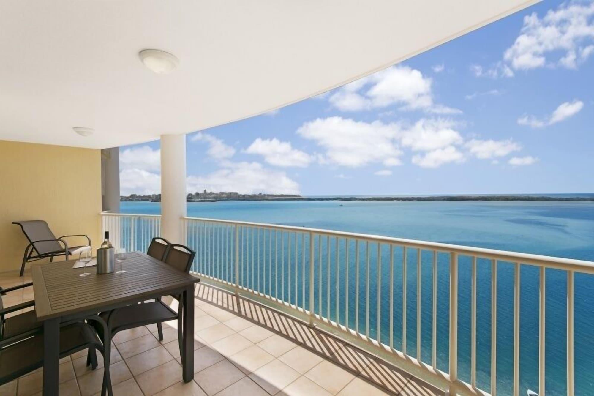 Riviere On Golden Beach Caloundra Extérieur photo