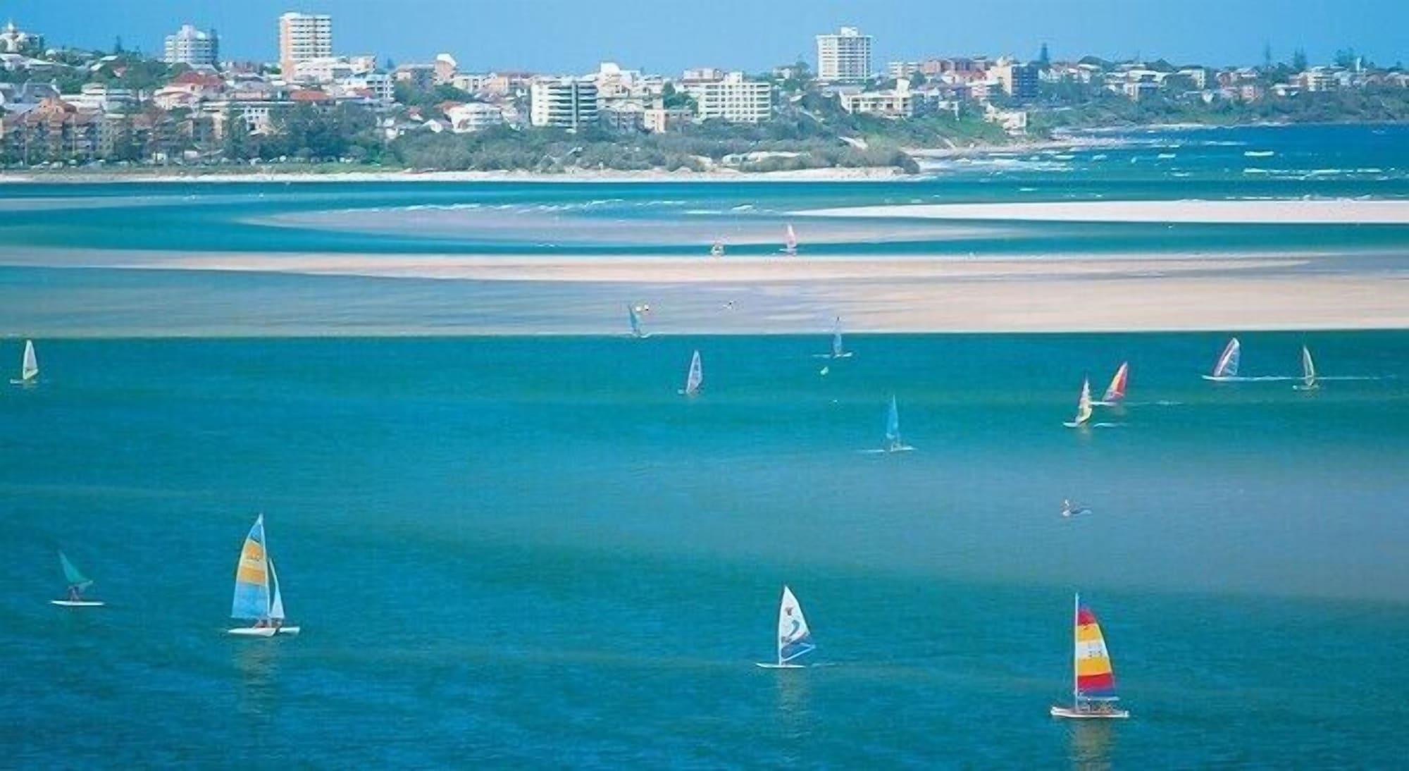 Riviere On Golden Beach Caloundra Extérieur photo