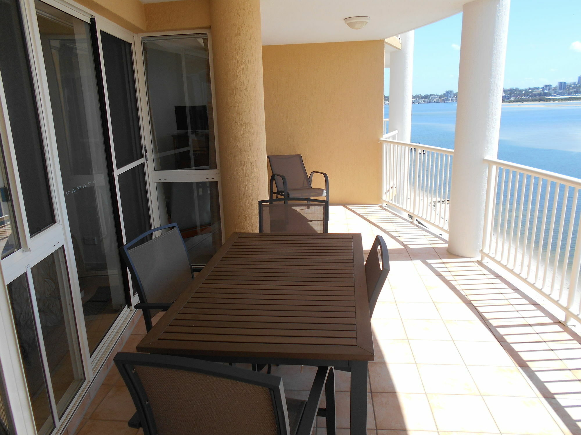 Riviere On Golden Beach Caloundra Extérieur photo